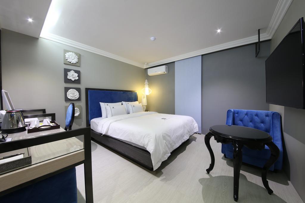 Avenue Hotel Jeonju Buitenkant foto