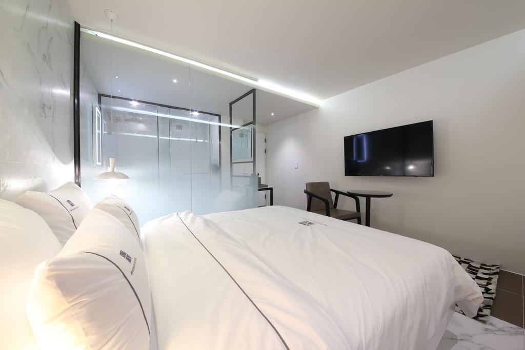 Avenue Hotel Jeonju Buitenkant foto